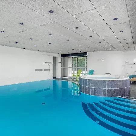 Cozy In With Private Swimming Pool, Be Inside Or Outside Knebel